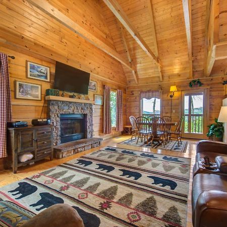 Bear Tracks, 2 Bedrooms, Hot Tub, Fireplace, Wifi, Jetted Tub, Sleeps 6 Gatlinburg Eksteriør billede