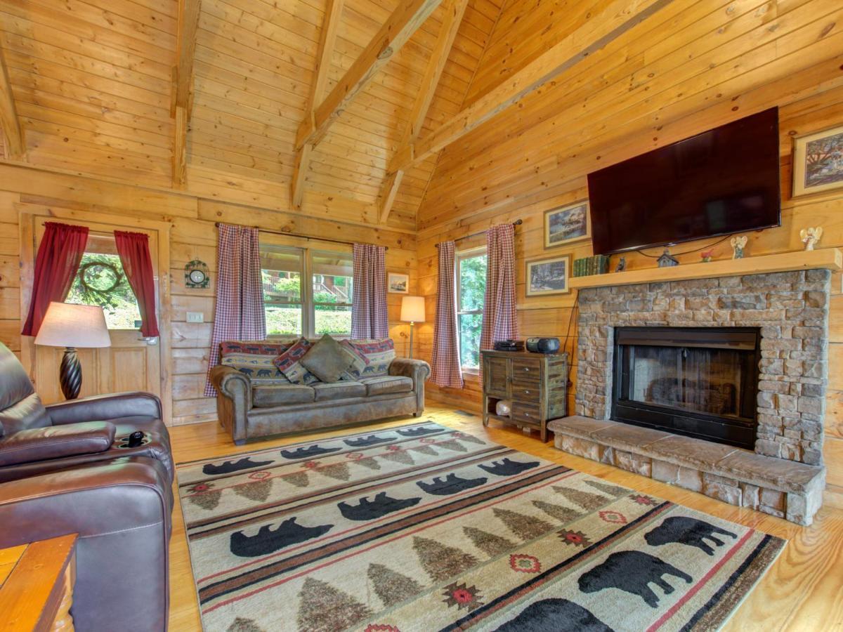 Bear Tracks, 2 Bedrooms, Hot Tub, Fireplace, Wifi, Jetted Tub, Sleeps 6 Gatlinburg Eksteriør billede